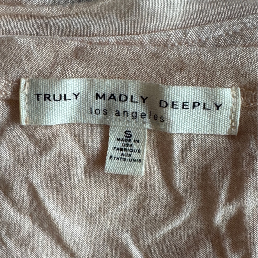 Truly Madly Deeply - Peach Cropped Soft Tee - Picture 4 of 4